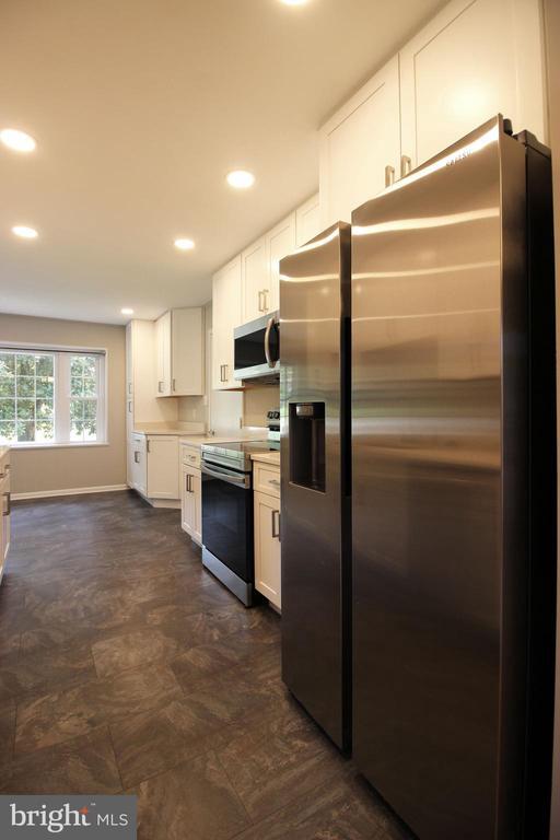 Building Photo - 6211 Duntley Ct