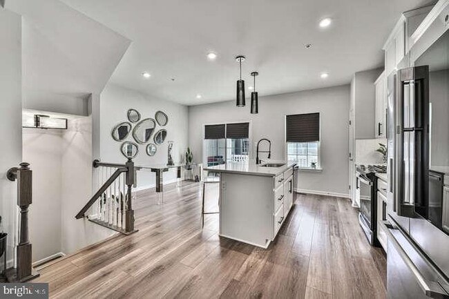 Building Photo - 68 Caswell Dr
