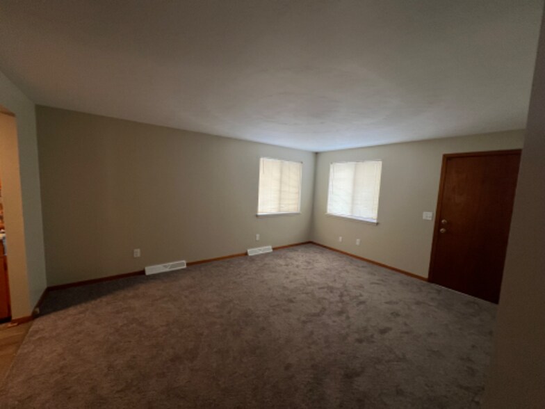 Building Photo - 236 Kennedy St