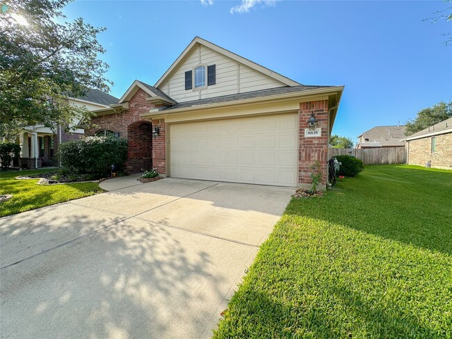 Building Photo - 8635 Sweet Pasture Dr