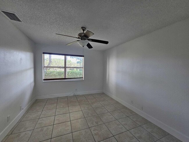 Building Photo - 6342 Walk Cir