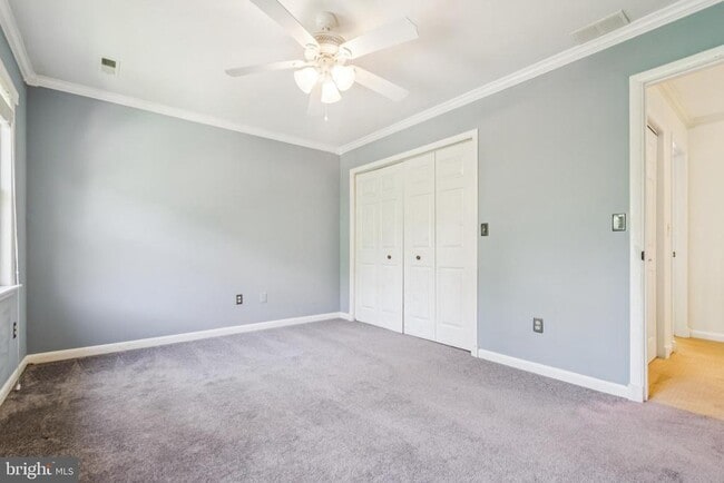 Building Photo - 478 Mountain Rd