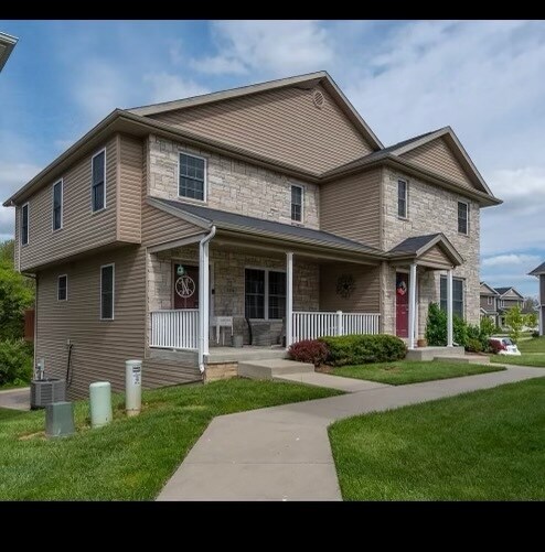 Primary Photo - 2554 S Flat Rock Rd