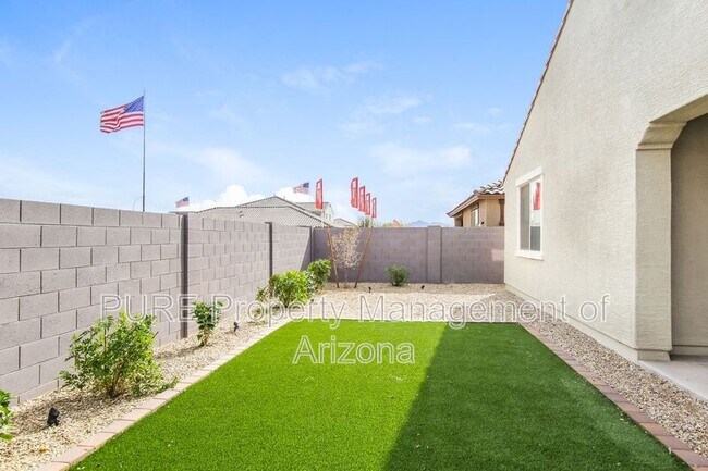 Building Photo - 3769 N 102nd Ave