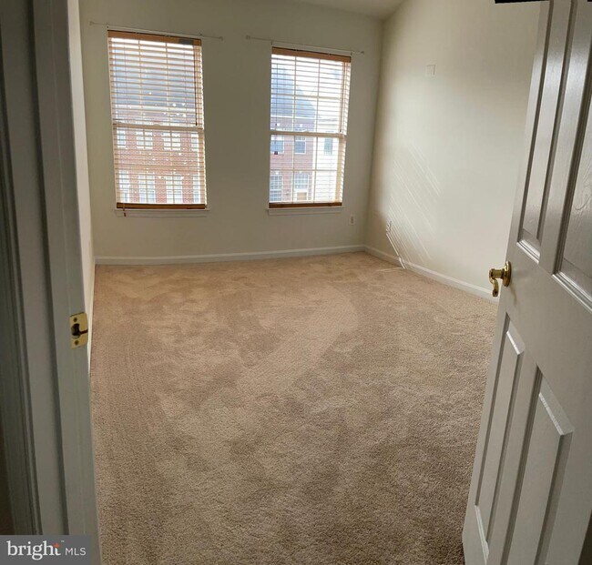 Building Photo - 2627 Tarleton Corner Dr