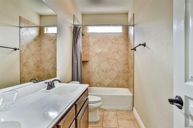 Building Photo - 223 Aspen Lane