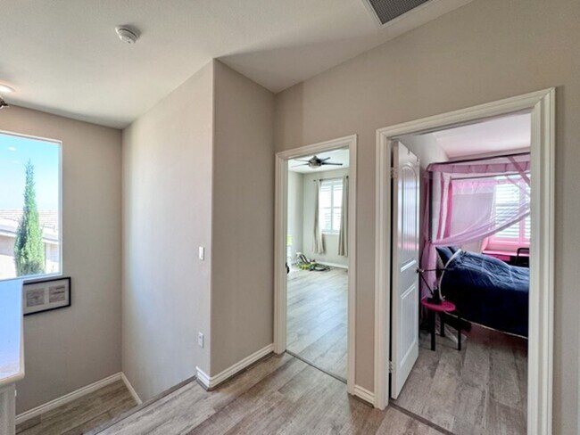 Building Photo - Stunning 5 Bedroom + Office Home with Priv...