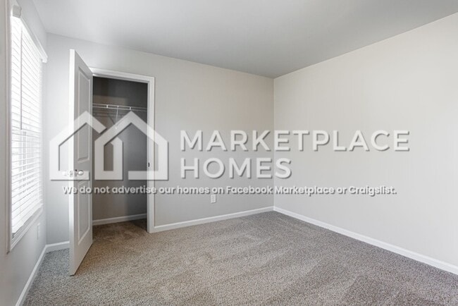 Building Photo - 250 W L Miller Dr