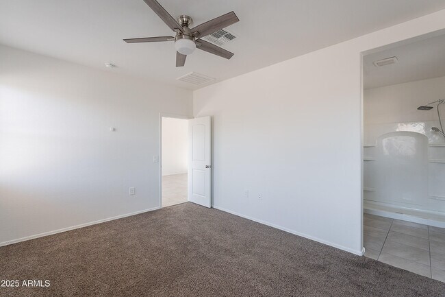 Building Photo - 35337 W San Alvarez Ave