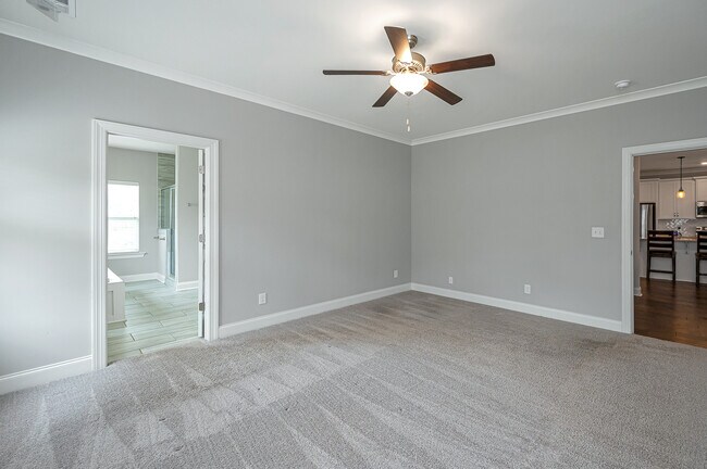 Building Photo - 60 Sumter Wy