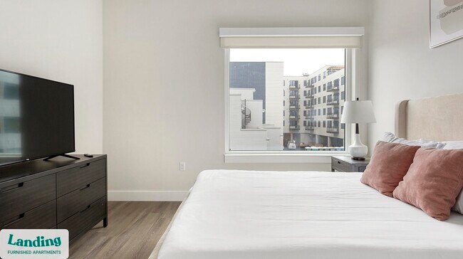 Building Photo - 1999 E Boston St