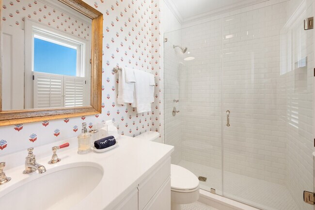 Building Photo - 886 Debordieu Blvd