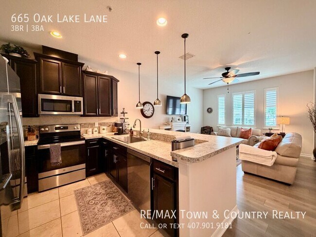 Building Photo - 665 Oak Lake Ln