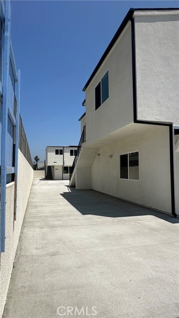 Building Photo - 7726 Laurel Canyon Blvd