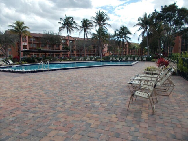 Building Photo - 701 SW 141st Ave