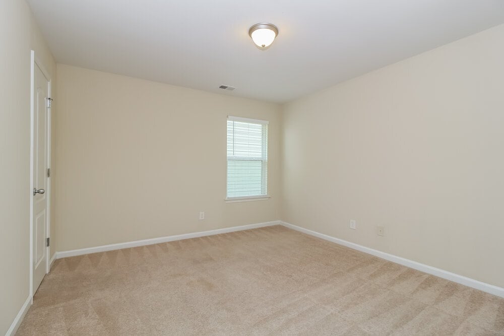 Building Photo - 315 Meadow Vista Ln