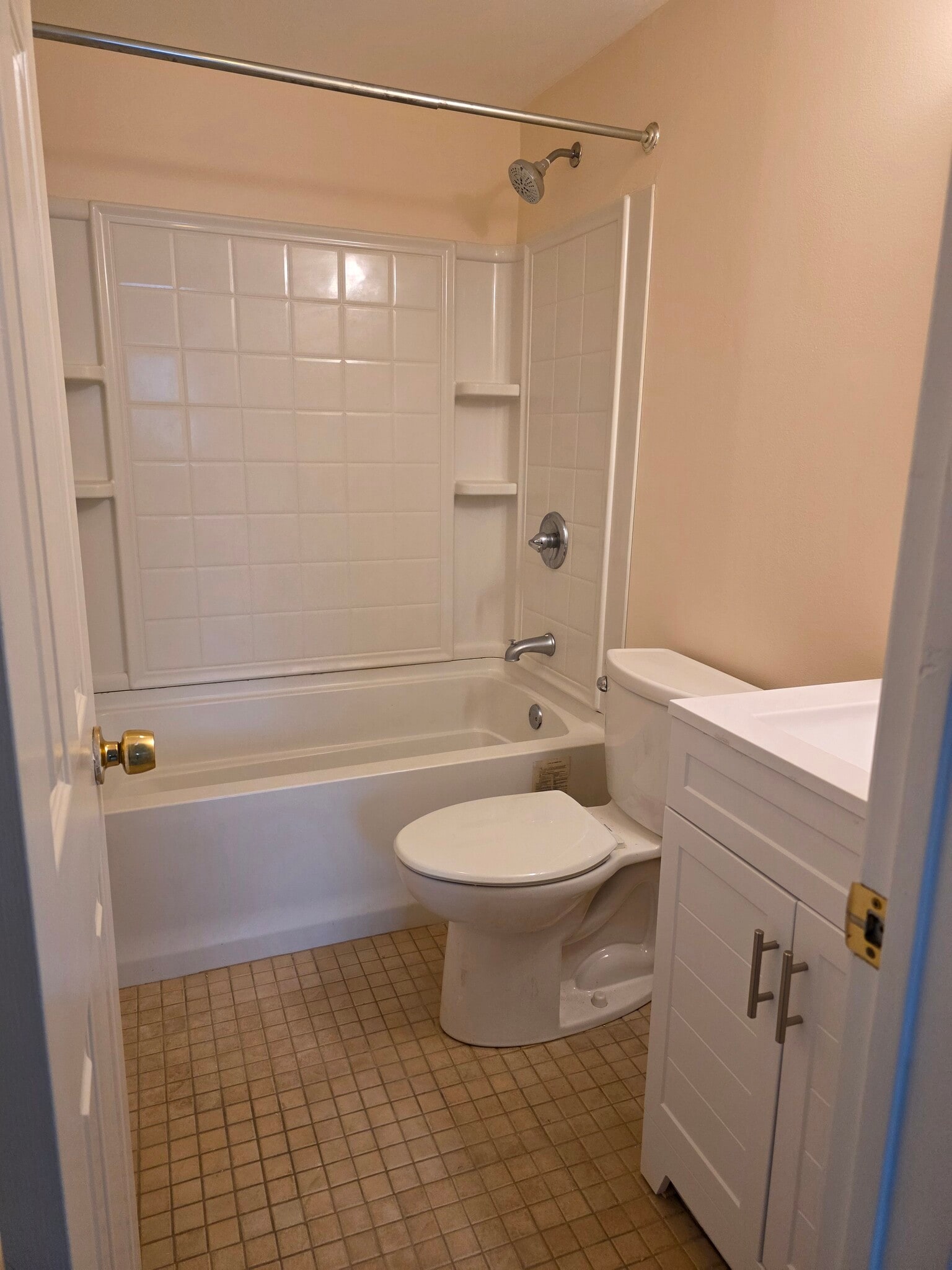 Building Photo - 1903 Old Lincoln Hwy