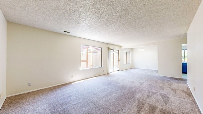 Building Photo - Bright and Beautiful 2 Bedroom 2 Full Bath...