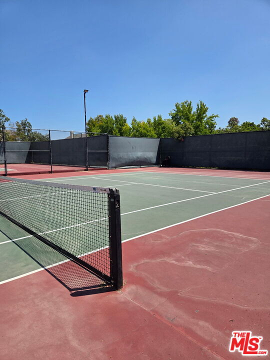 Building Photo - 8805 Berkshire Way