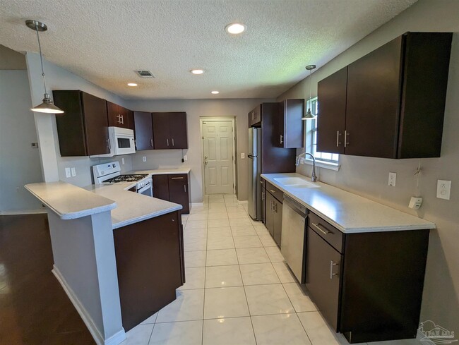 Building Photo - 1490 Newcastle Way