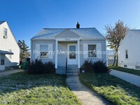 Building Photo - No Deposit Required! Meticulously Maintain...