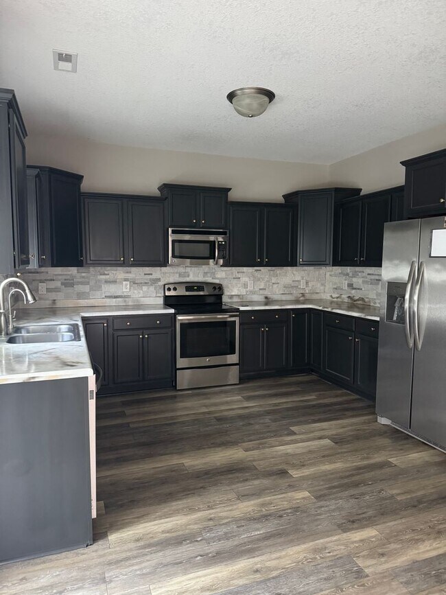 Building Photo - 157 Prelude Dr