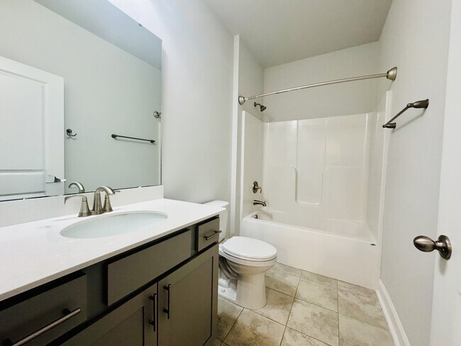 Building Photo - 2422 Capri Ct