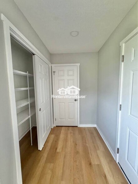 Building Photo - 1009 Adler Ct