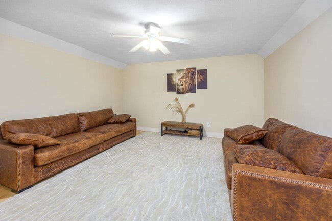 Building Photo - 4440 Whitewood Farms Dr NE