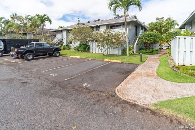 Primary Photo - Desirable 2BR/1BA/1PKG in Waipio!! 94-1041...