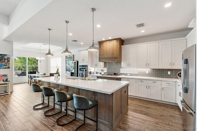Building Photo - 518 Carrara Ct