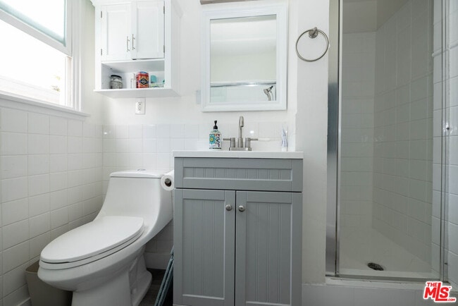 Building Photo - 19119 Sylvan St