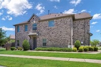 Building Photo - 4755 Bridgewater St