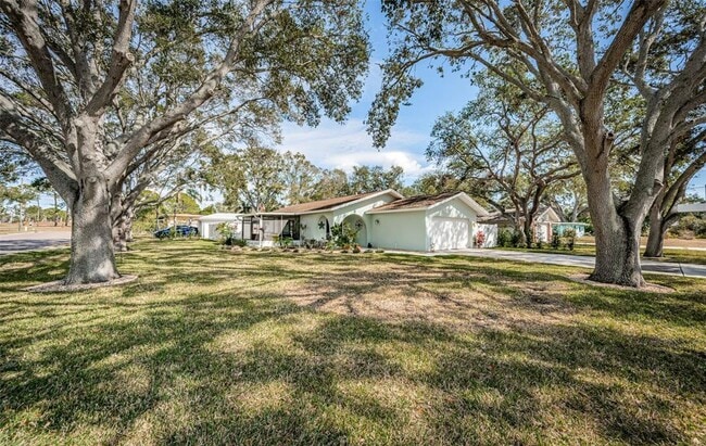 Building Photo - 969 Gulf View Blvd