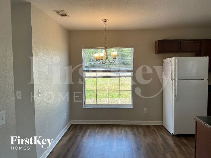 Building Photo - 337 Majestic Gardens Dr