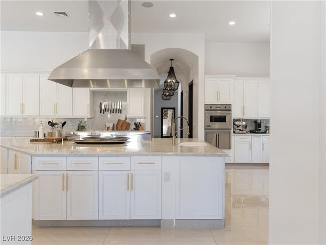 Building Photo - 190 Inveraray Ct