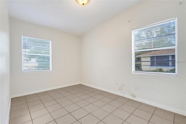 Building Photo - 107 Garrison Dr