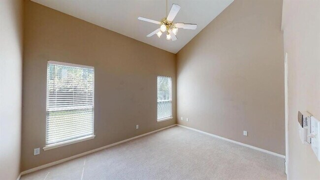 Building Photo - 1410 Chesterpoint Dr