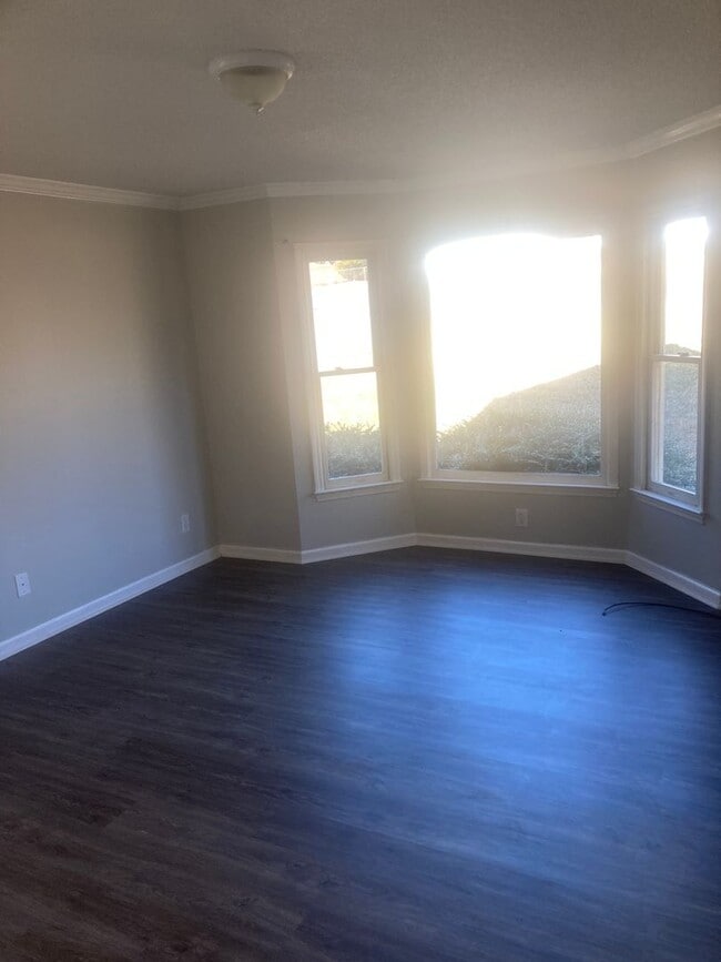 Building Photo - 716 Bluffridge Trail