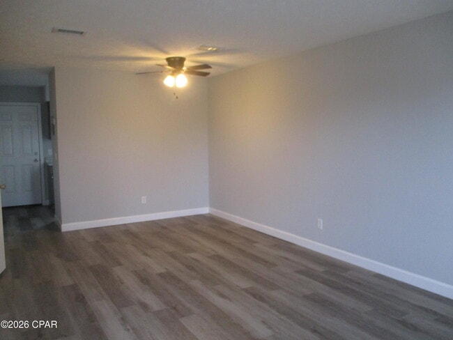 Building Photo - 1220 Stephen Dr