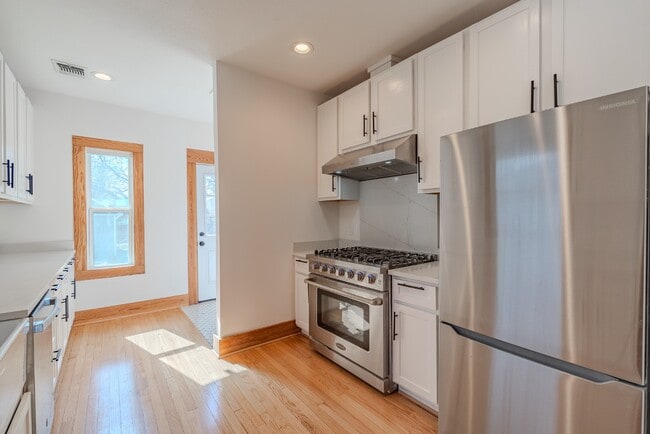 Building Photo - 6706 Fisher Rd