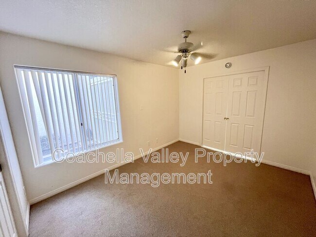 Building Photo - 78855 Aurora Way