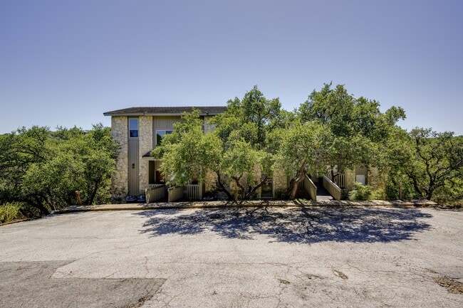 Building Photo - 801D Grassy Knoll
