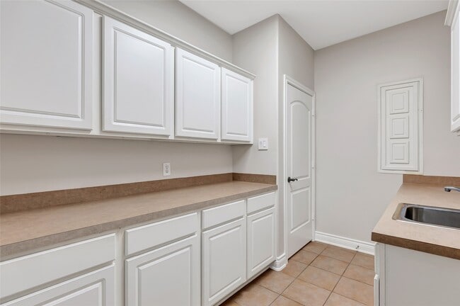 Building Photo - 7515 Langley Rd