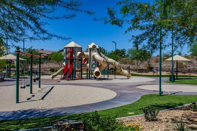 Building Photo - Anthem Country Club Beauty Single Story with Casita