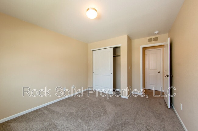 Building Photo - 3766 Saddle Ridge Trail