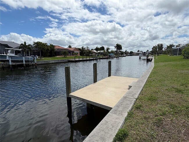 Building Photo - 732 Santa Margerita Ln