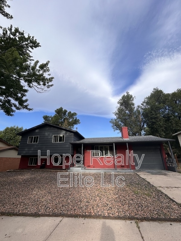 Building Photo - 1106 Querida Dr