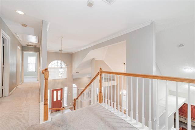 Building Photo - 112 Midcrest Dr