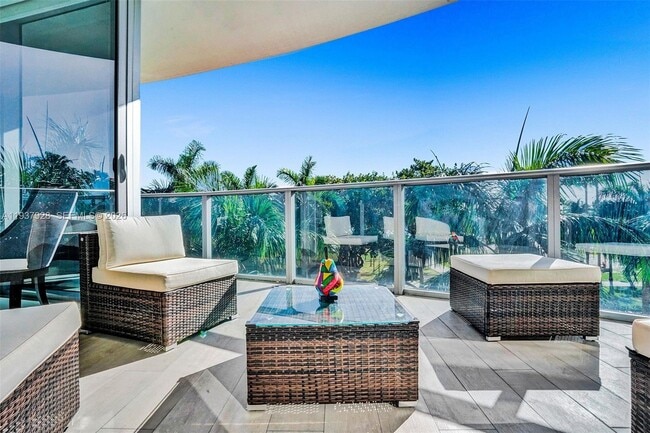 Building Photo - 488 NE 18th St